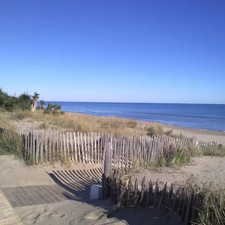 23, Heliopolis L, Village Naturiste, * Agde
